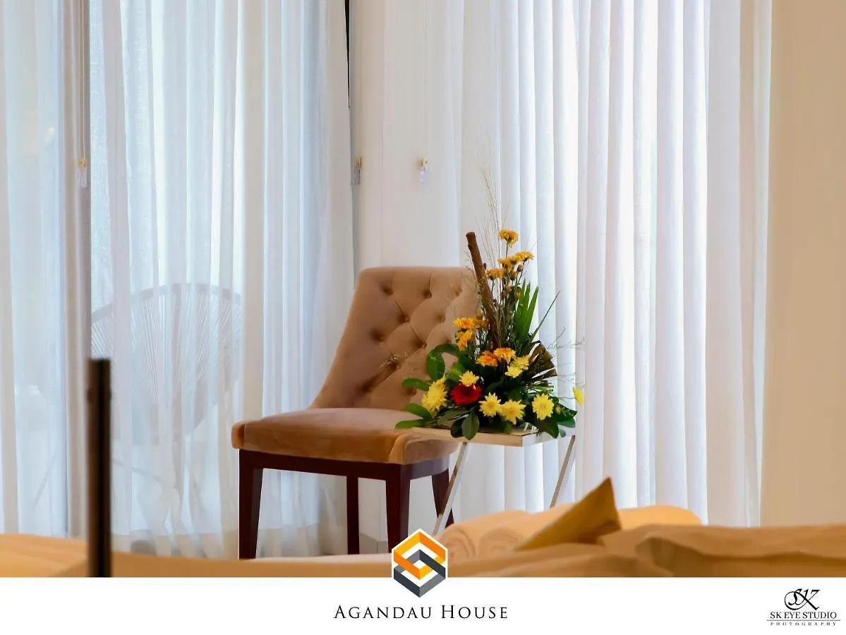 לינה וארוחת בוקר נגומבו Agandau House סרי לנקה