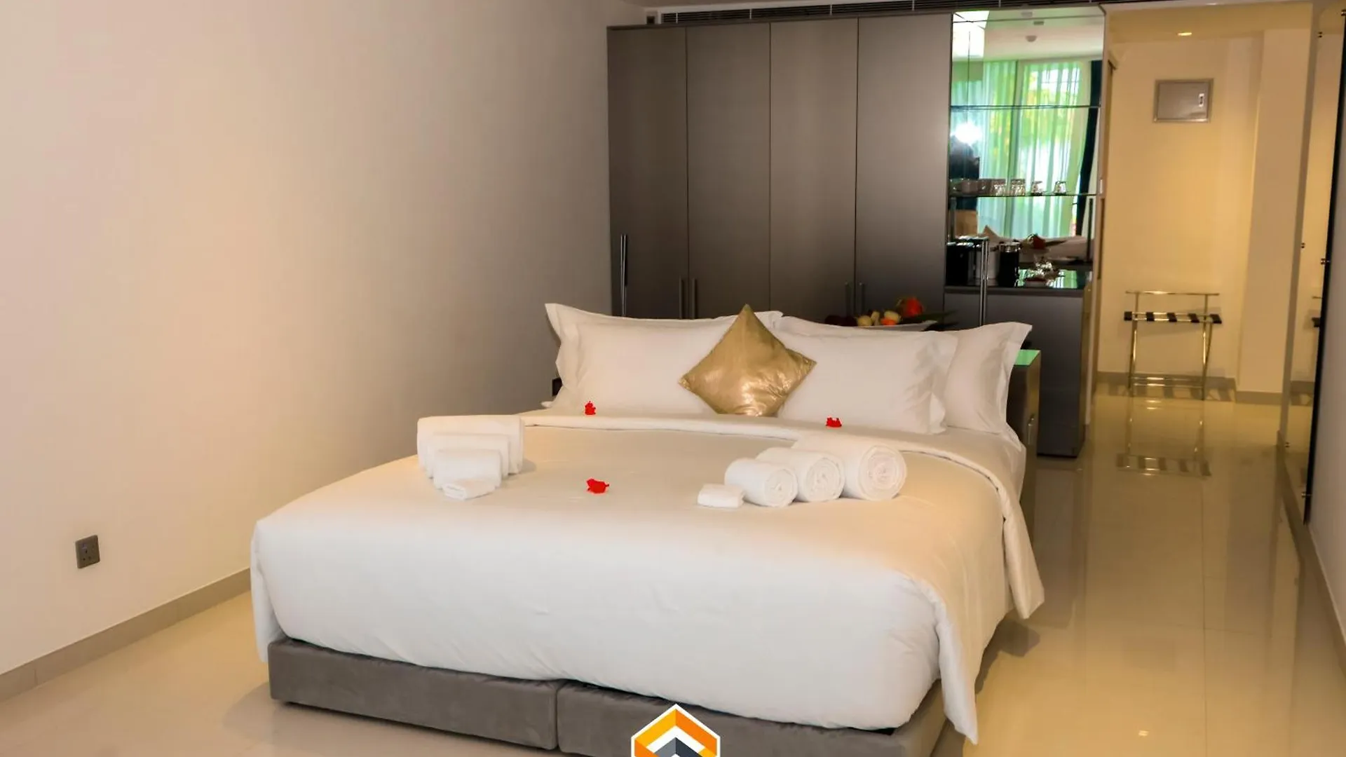לינה וארוחת בוקר נגומבו Agandau House